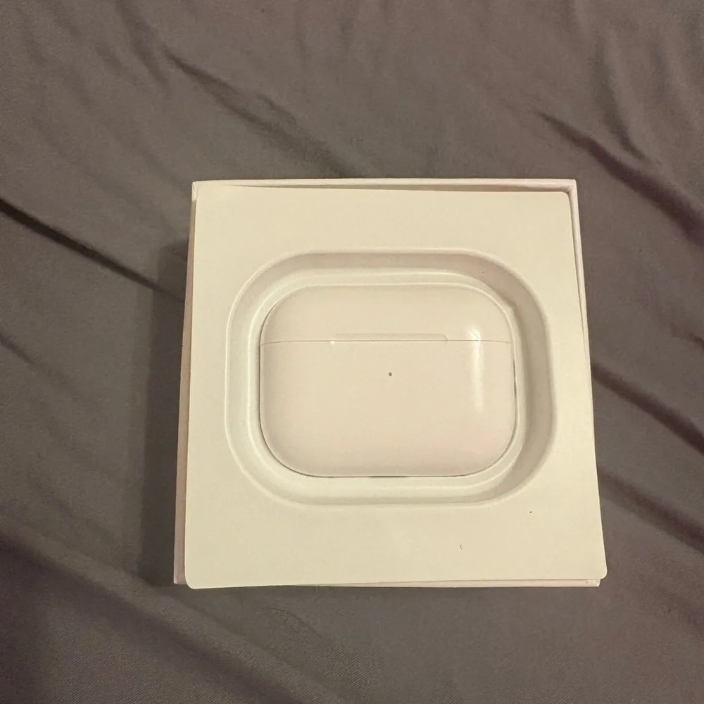 Apple AirPods 2nd Generation
